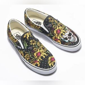 Vans Slip On Beauty Skull Black & White Skate Shoes